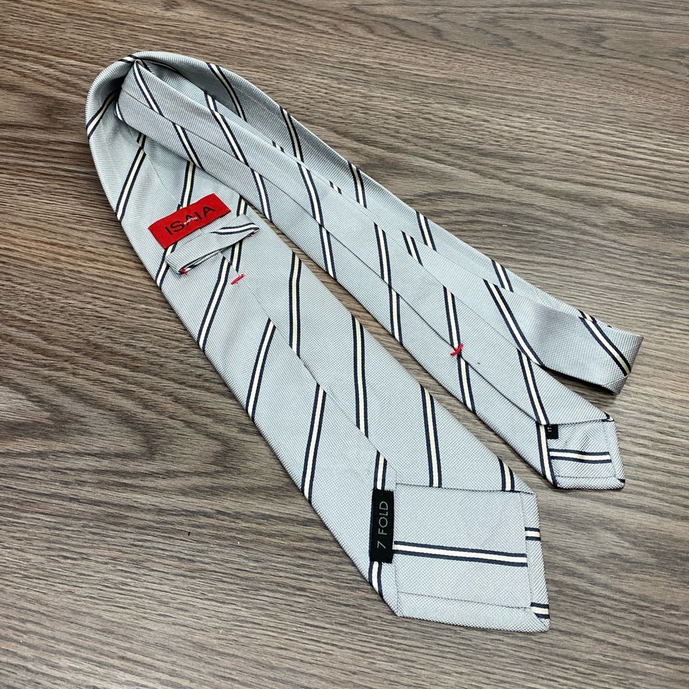 ISAIA 7 Fold Silver w/ Black & White Stripe Tie - Picture 1 of 7